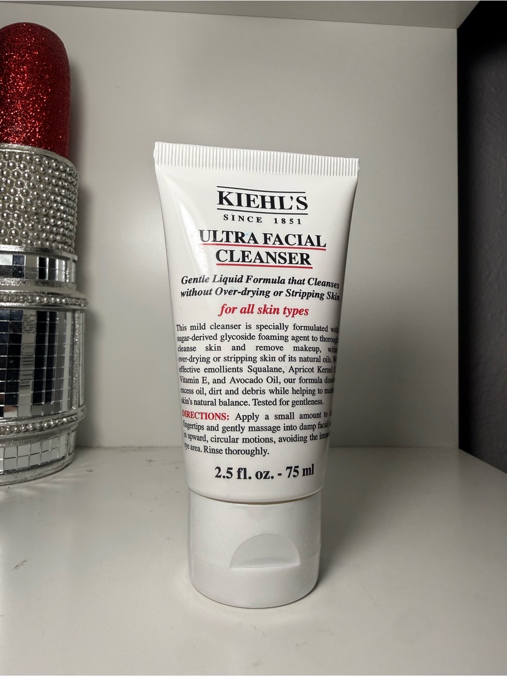 Kiehl's Ultra Facial Cleanser – White tube with red accents